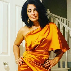 Meet your Posher, Adel